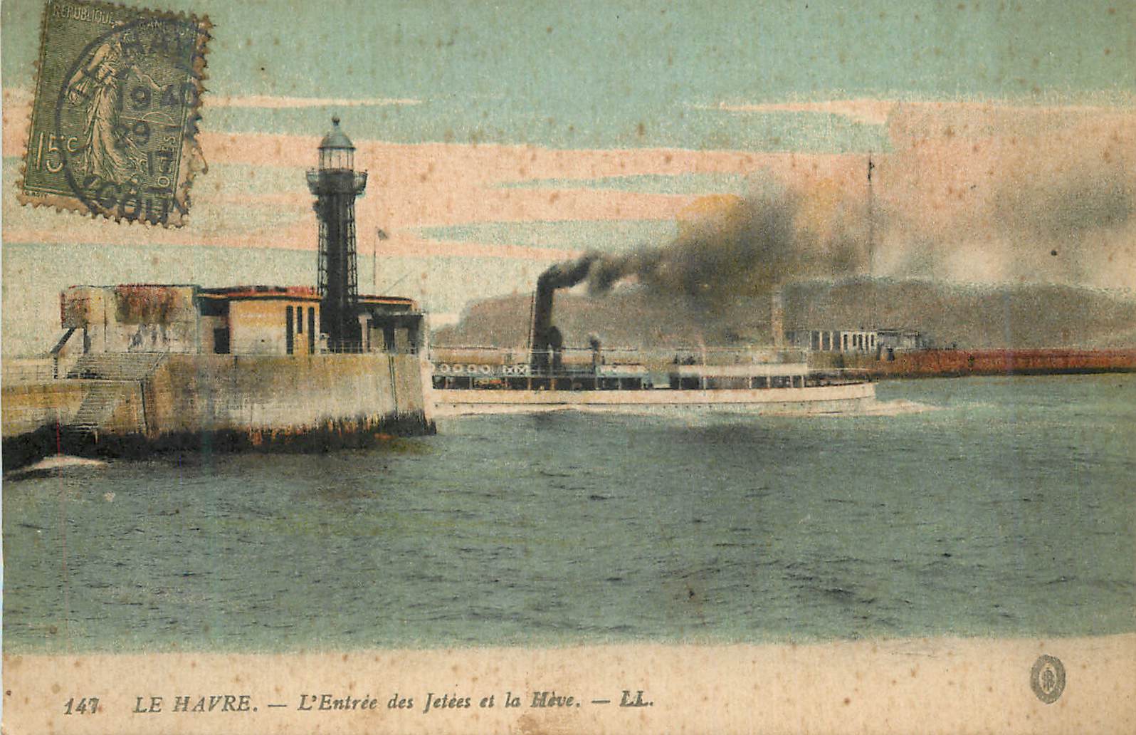 CPA Le Havre L'Entree des Jetees Bateau