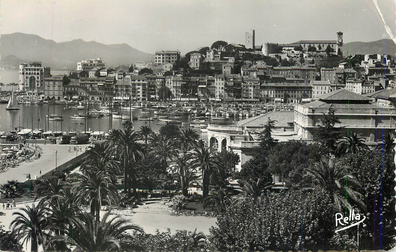 CPM Cannes La Cote d'Azur Le Casino Le Port Le Quai St Pierre