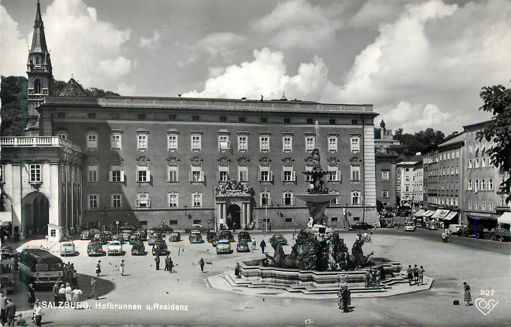 CPM Salzburg Hofbrunnen u Residenz