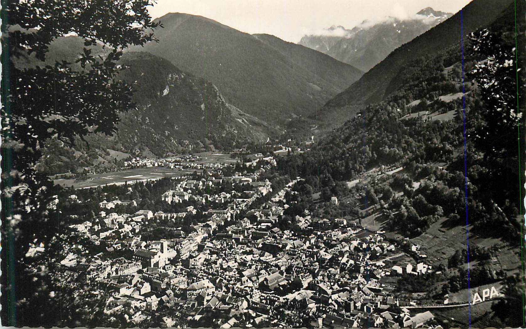 Vue aérienne de Saint-Martin-Vésubie — éditeur APA