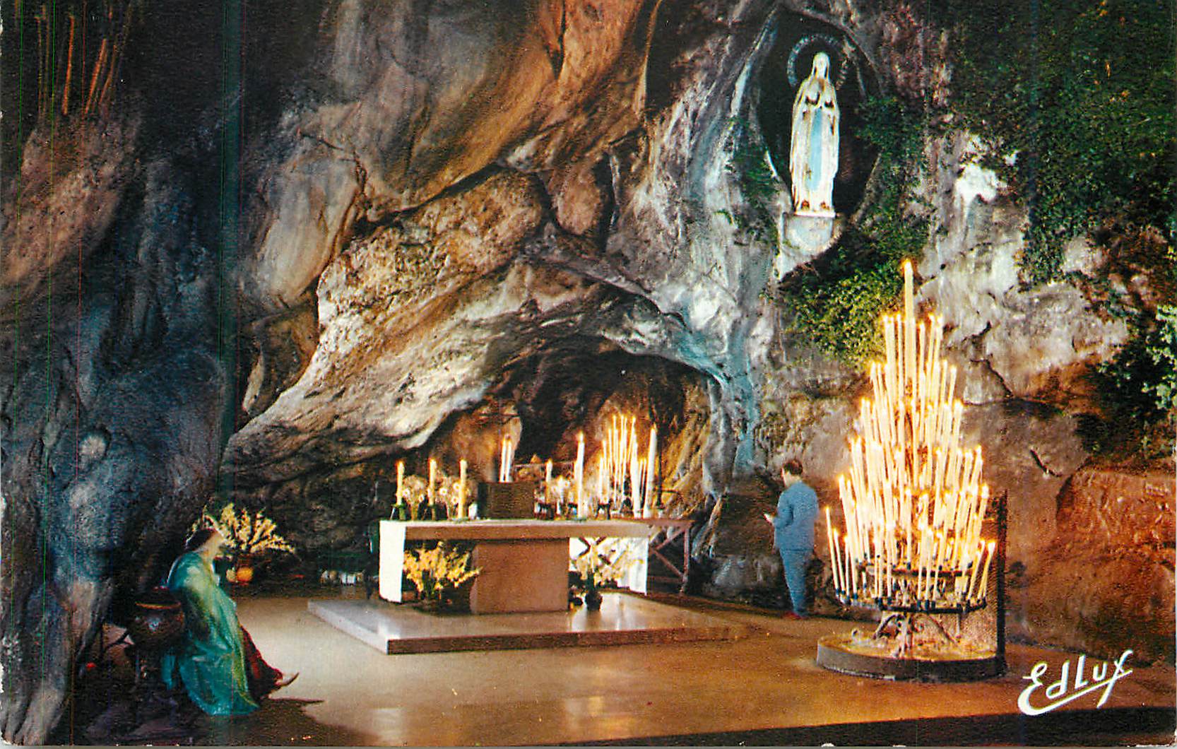 CPM Lourdes La Grotte Miraculeuse