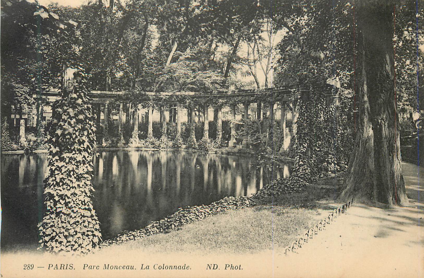 CPA Paris Parc Monceau La Colonnade