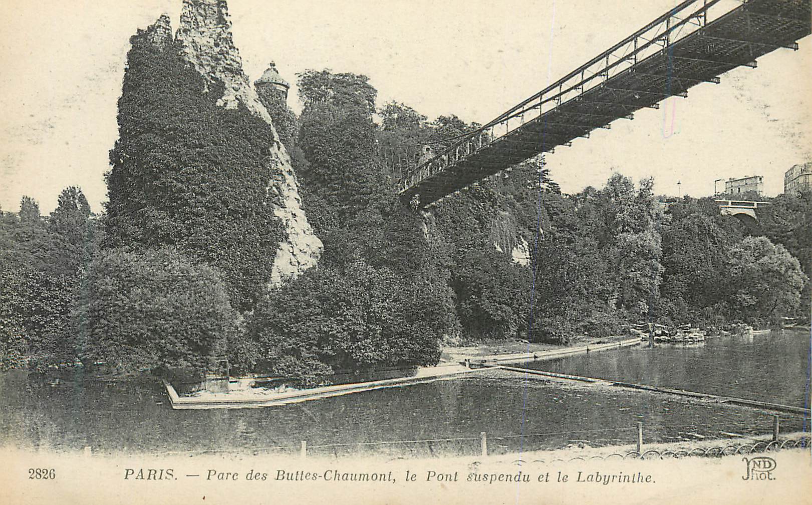 CPA Paris Parc des Buttes Chaumont Le Pont Suspendu et le Labyrinthe