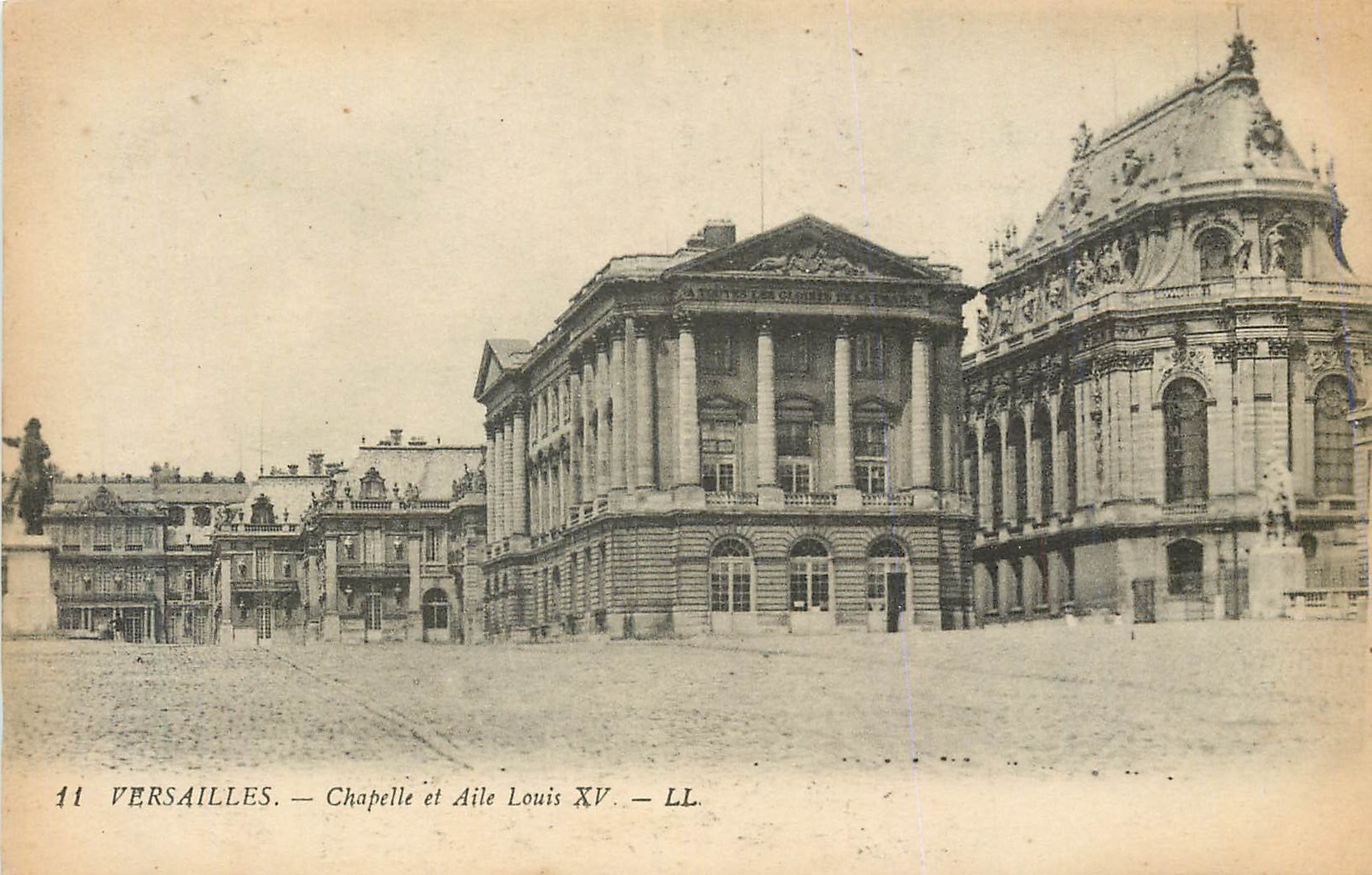 CPA Versailles Chapelle et Aile Louis XV