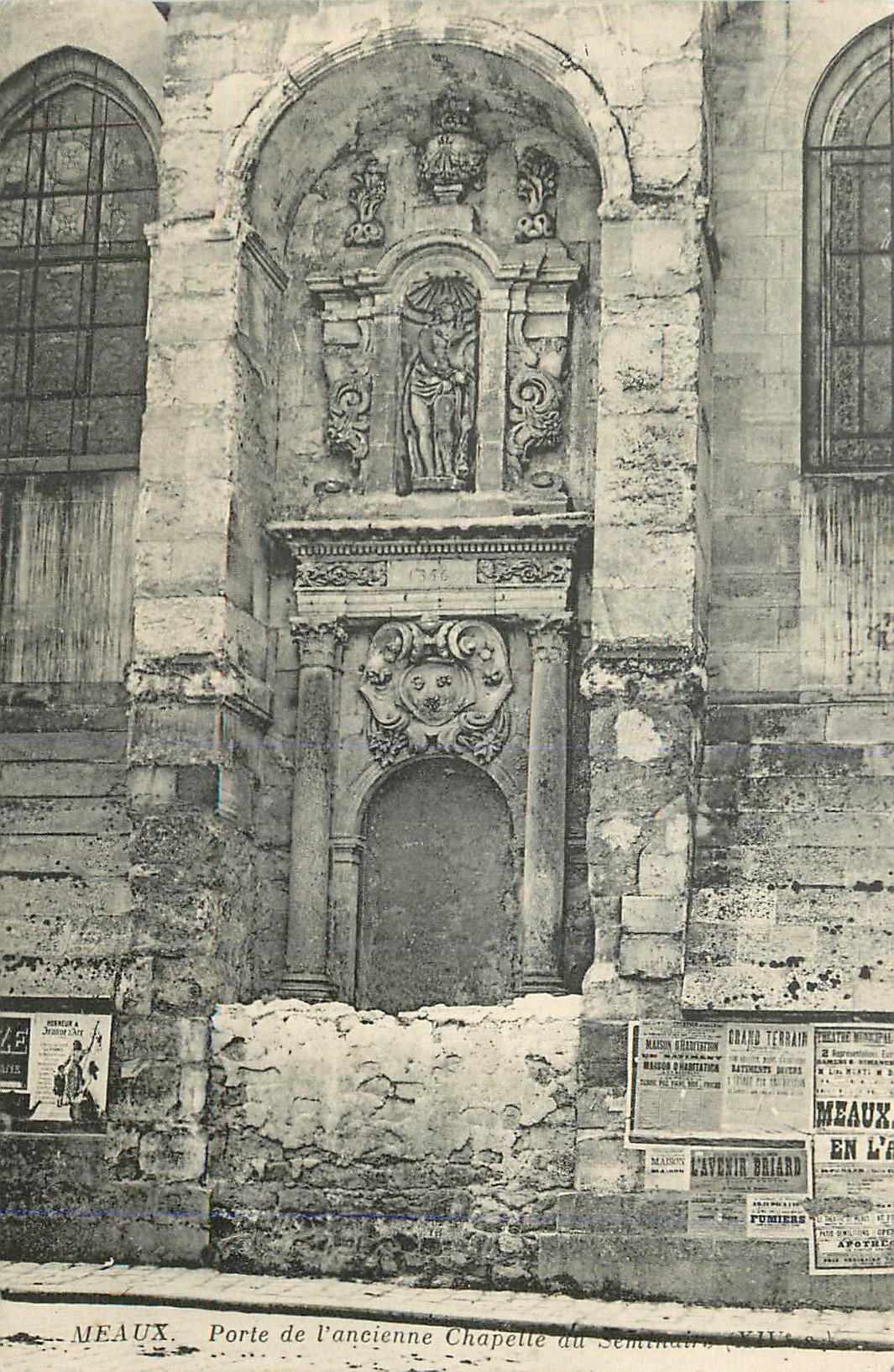 CPA Meaux Porte de l' Ancienne Chapelle au Seminaire