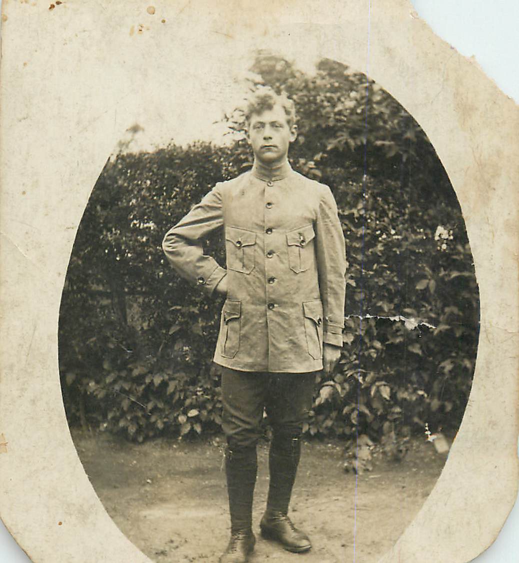 CARTE PHOTO Soldat Militaria