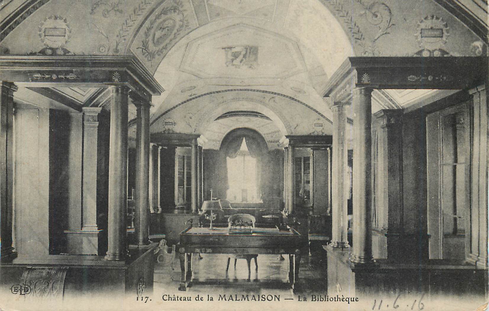 CPA Chateau de la Malmaison La Bibliotheque