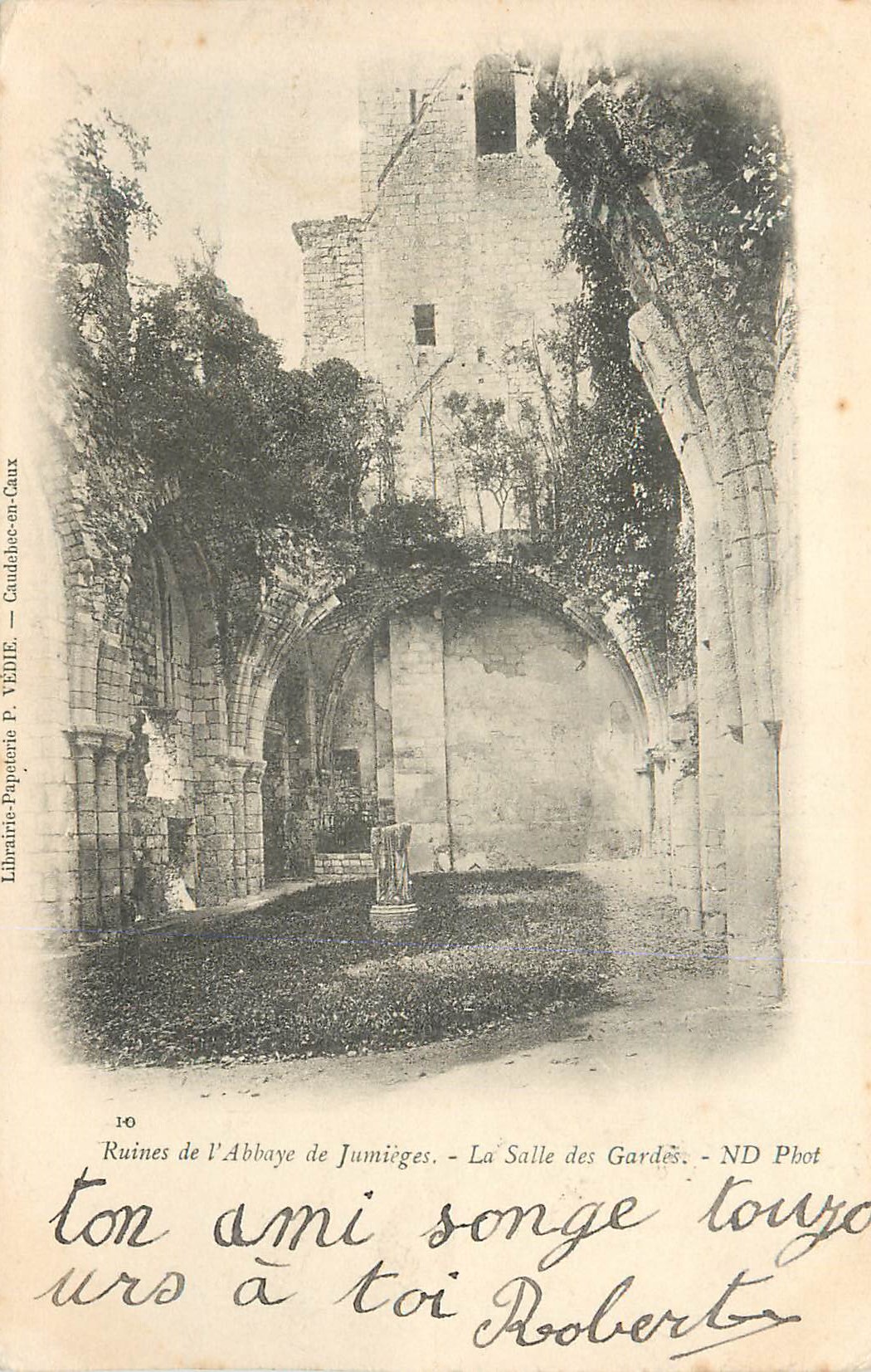 CPA Ruines de l'Abbaye de Jumieges La Salle des Gardes