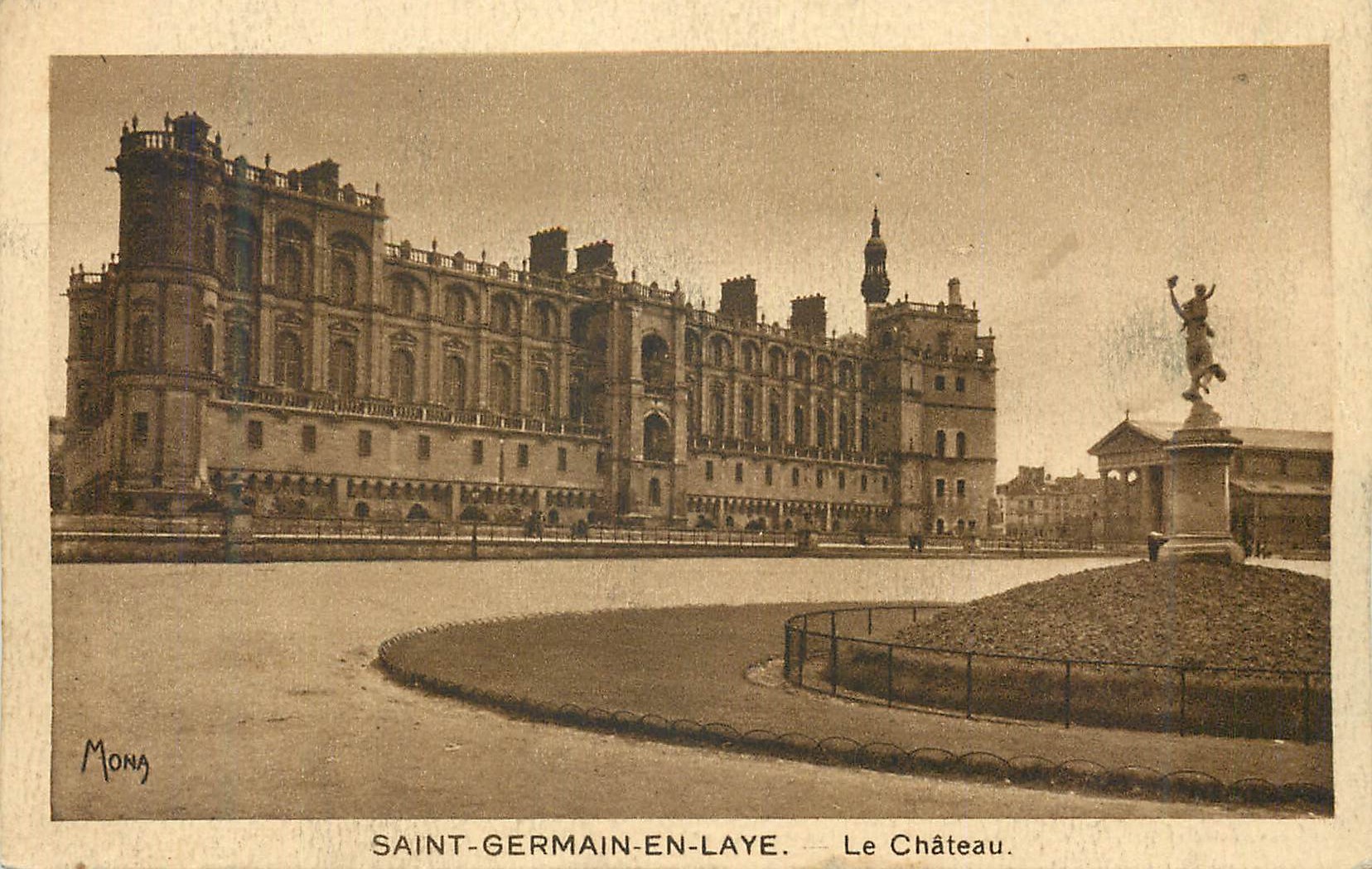 Saint-Germain-en-Laye — Le Château — Mona