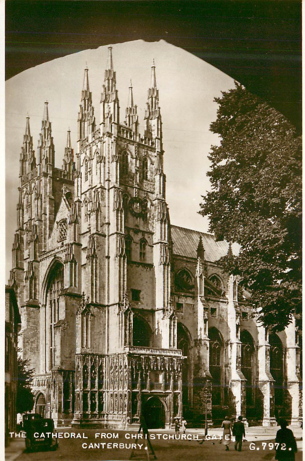 CPA Canterbury The Cathedral from Christchurch Gate