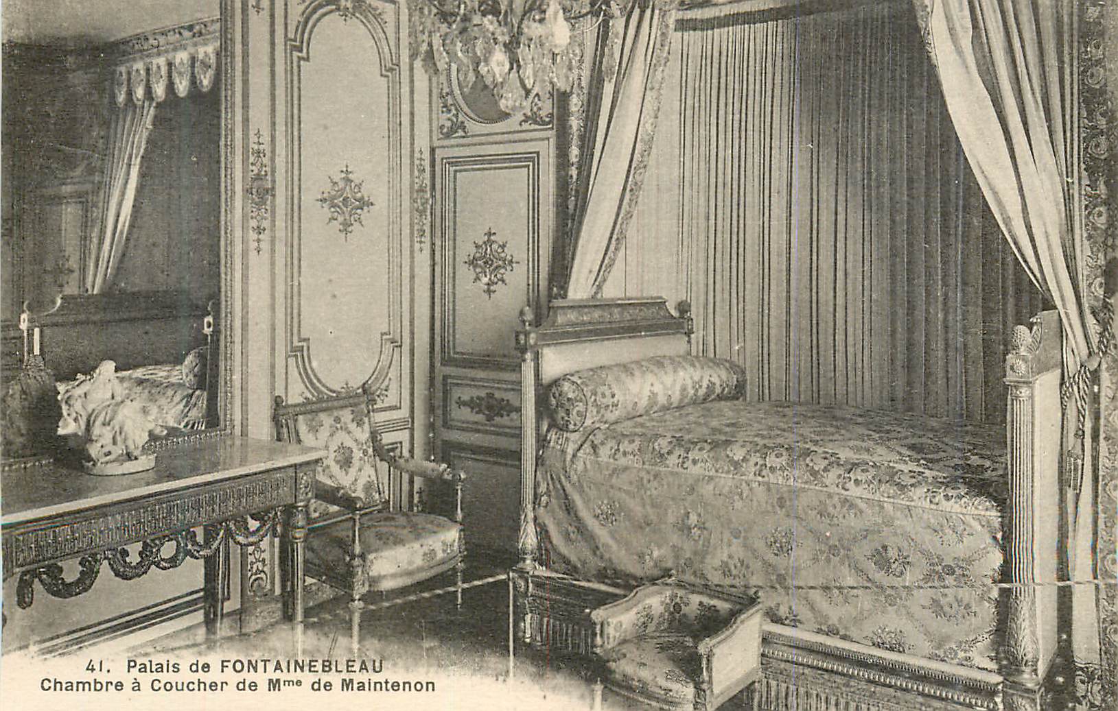 Chambre à Coucher de Mme de Maintenon — Palais de Fontainebleau — n°41