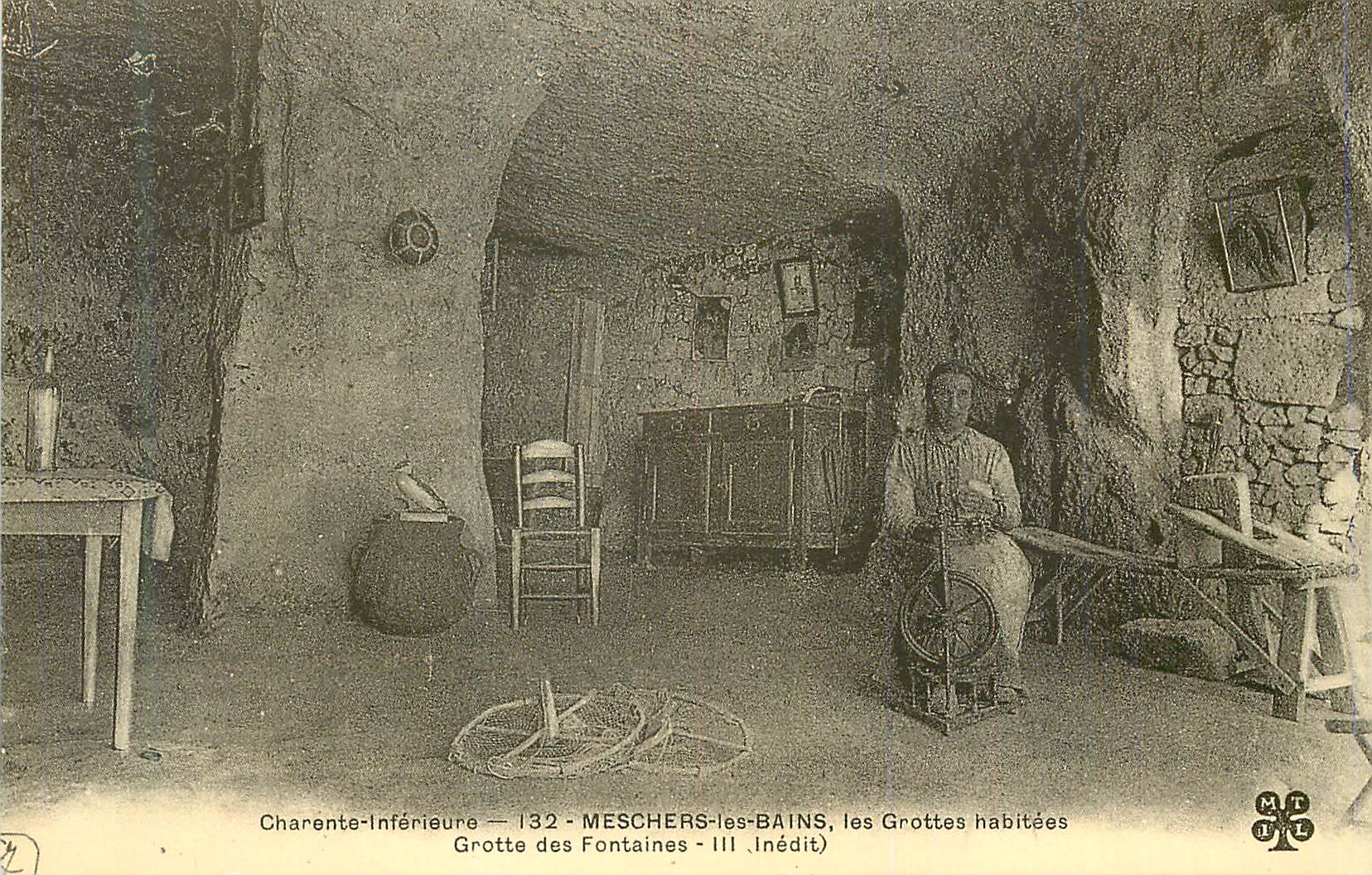 REPRO Charente Inferieure Meschers les Bains les Grottes Habitees Grotte des Fontaines III