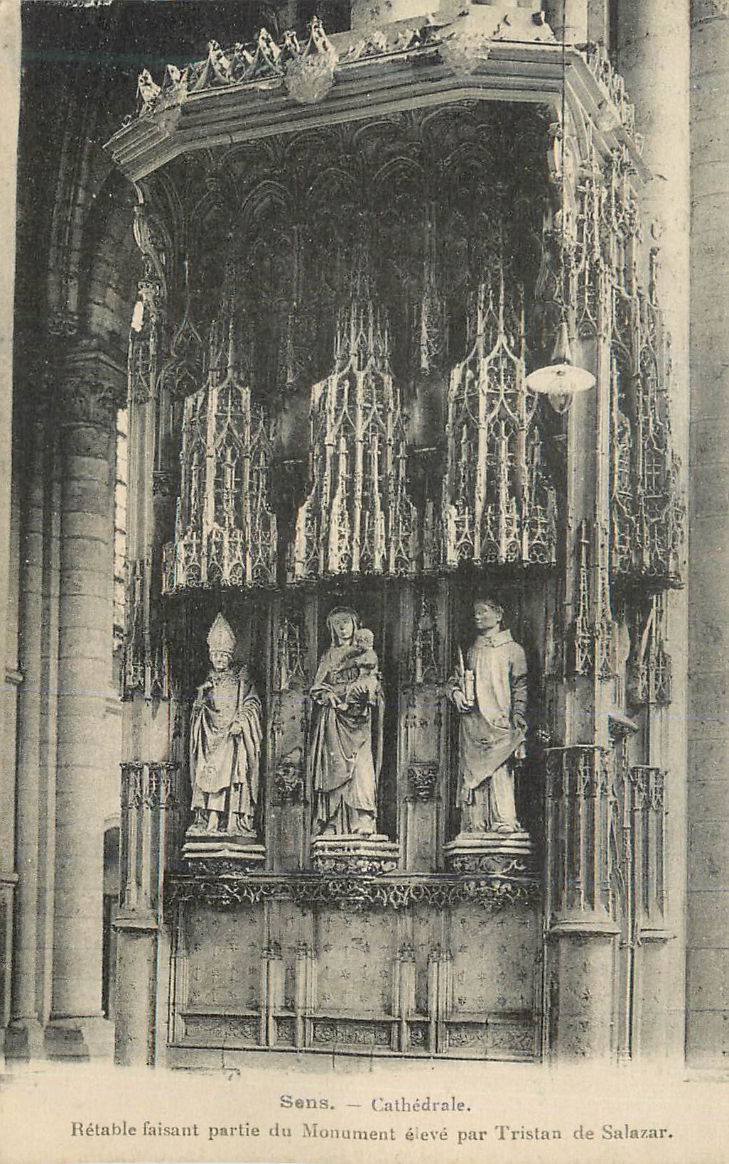 Sens — Cathédrale. Rétable faisant partie du Monument élevé par Tristan de Salazar.