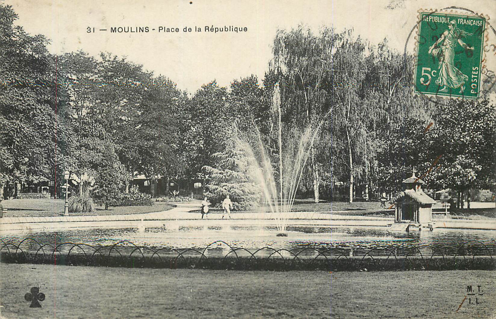 CPA Moulins Place de la Republique