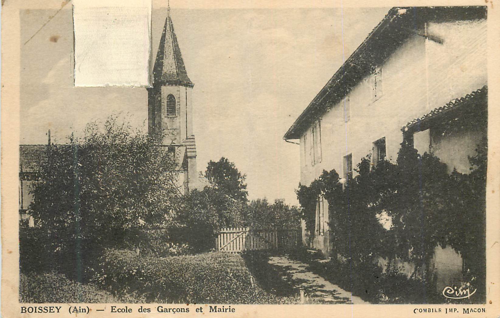 CPA Boissey (Ain) Ecole des Garcons et Mairie