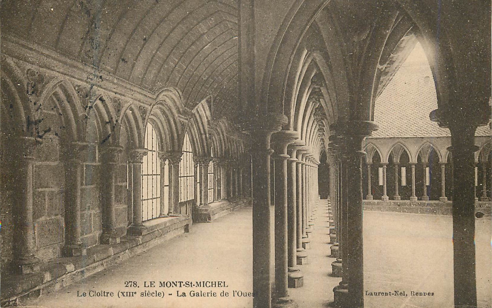 Le Cloître (XIIIe siècle) — La Galerie de l'Ouest — Le Mont-Saint-Michel — Laurent-Nel, Rennes