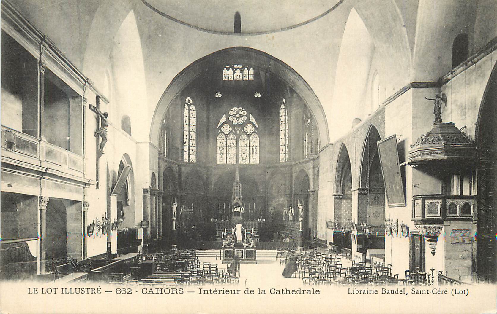 CPA Cahors Le Lot Illustre Interieur de la Cathedrale