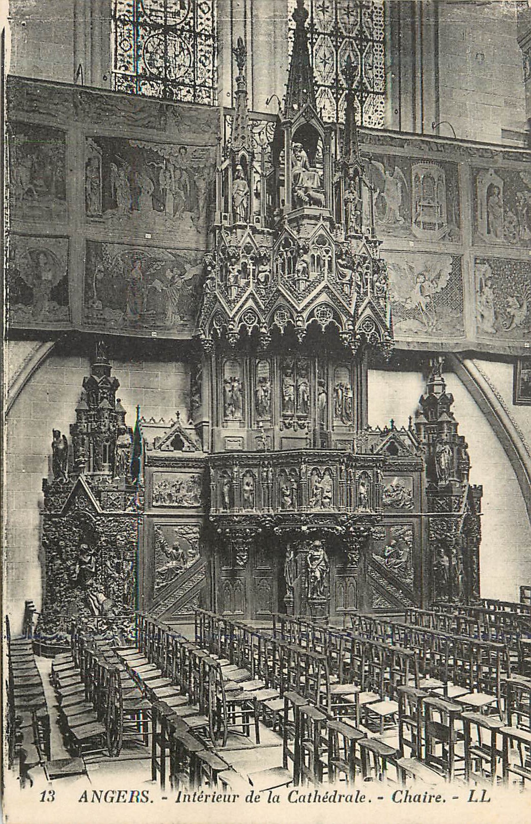 CPA Angers Interieur de la Cathedrale Chaire