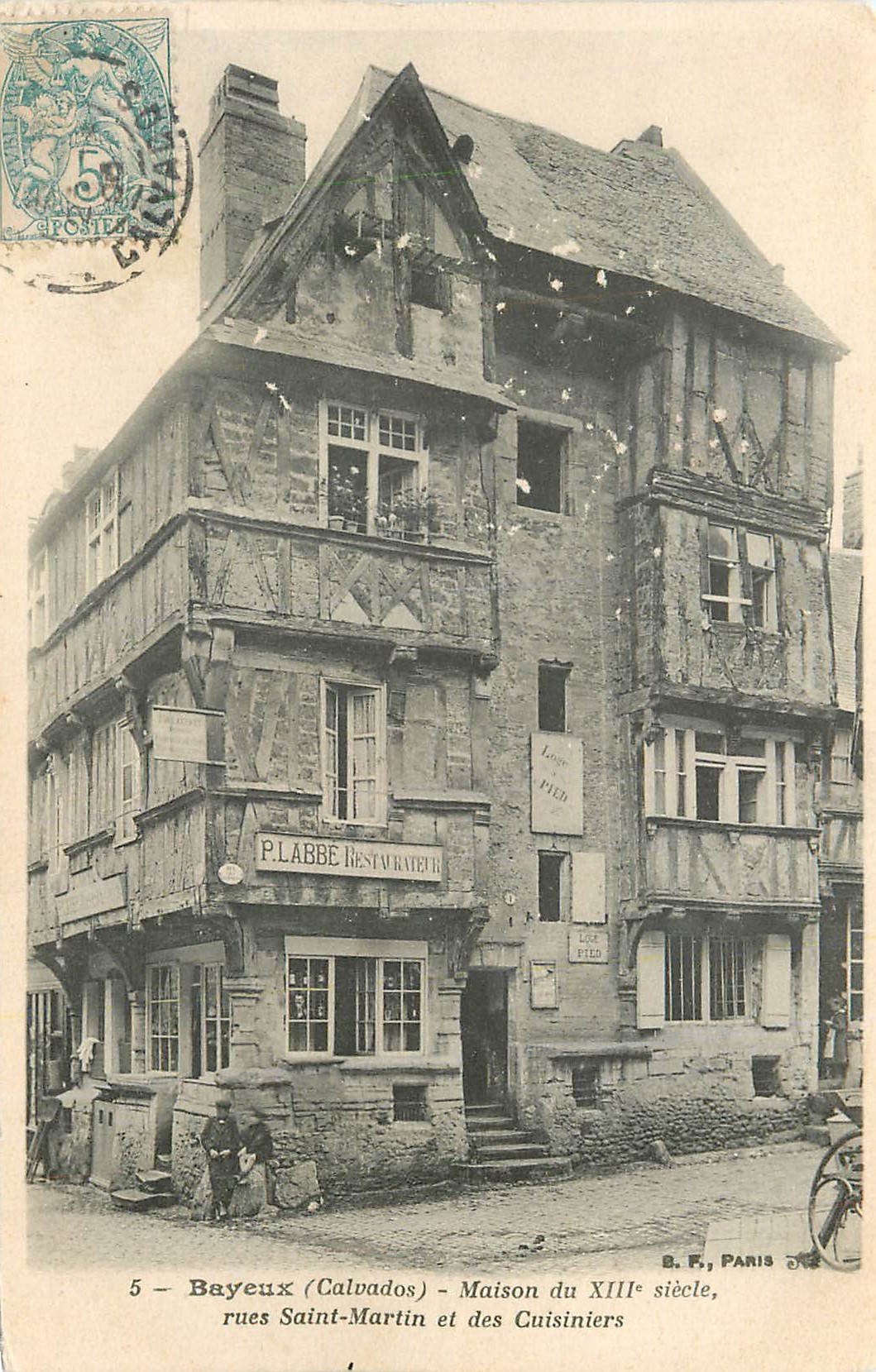 Bayeux (Calvados) - Maison du XIIIe siècle, rues Saint-Martin et des Cuisiniers — B.F., Paris
