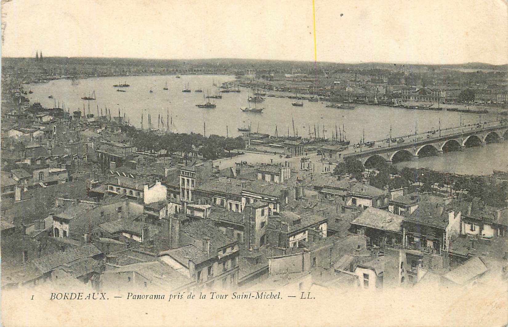 CPA Bordeaux Panorama Pris de la Tour Saint Michel