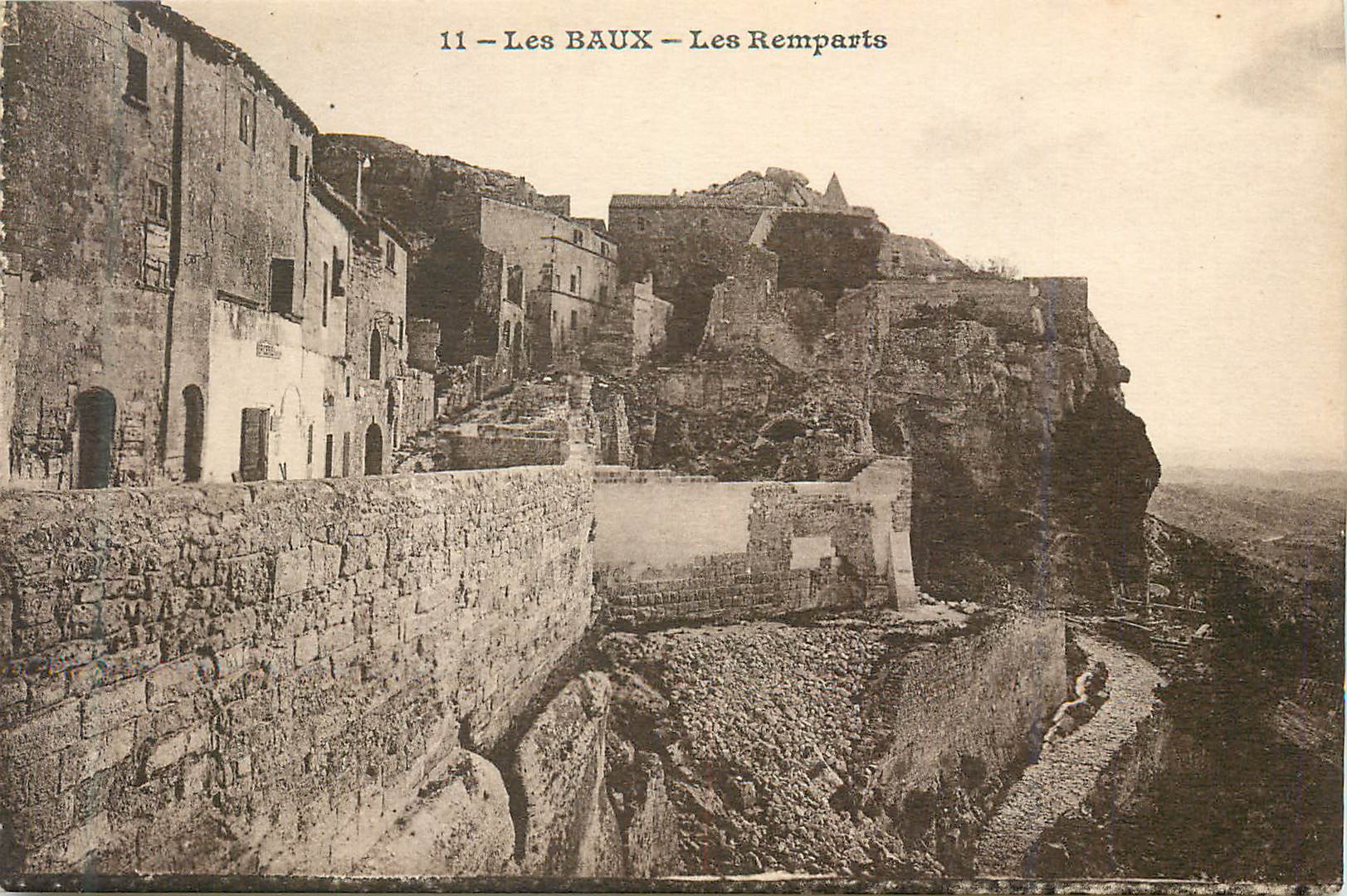 CPA Les Baux les Remparts