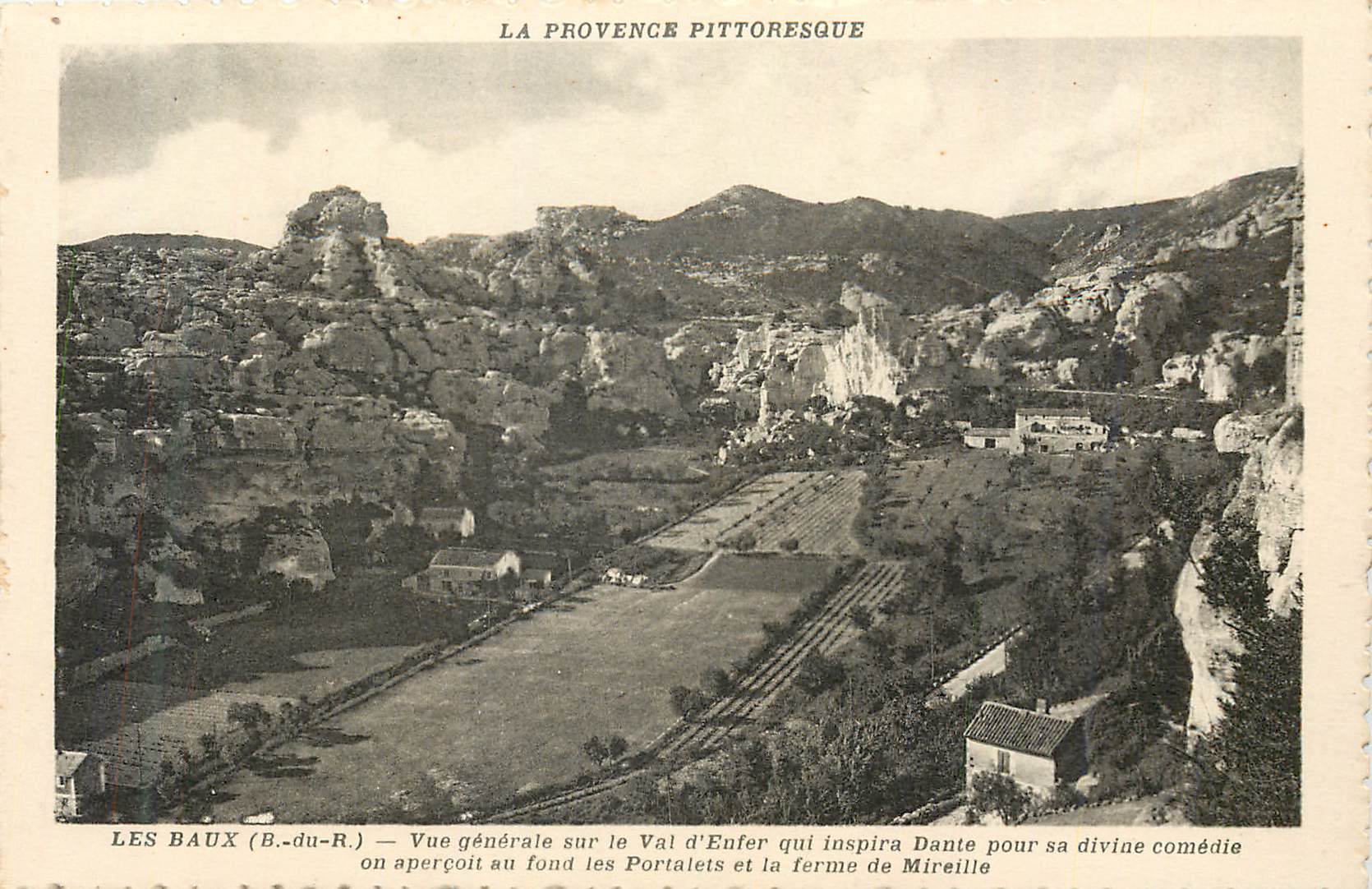 Les Baux (B.-du-R.) — Vue générale sur le Val d'Enfer qui inspira Dante pour sa divine comédie