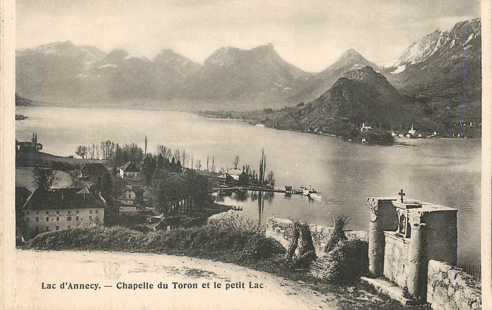 CPA Lac d'Annecy Chapelle du Toron et le petit Lac