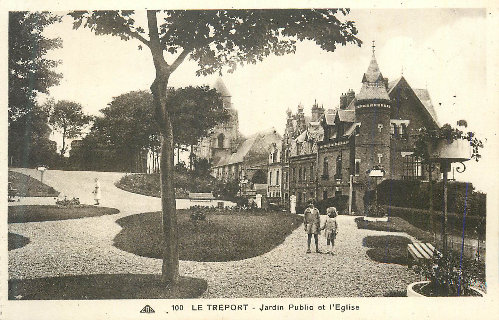 CPA Le Treport Jardin Public et l'Eglise
