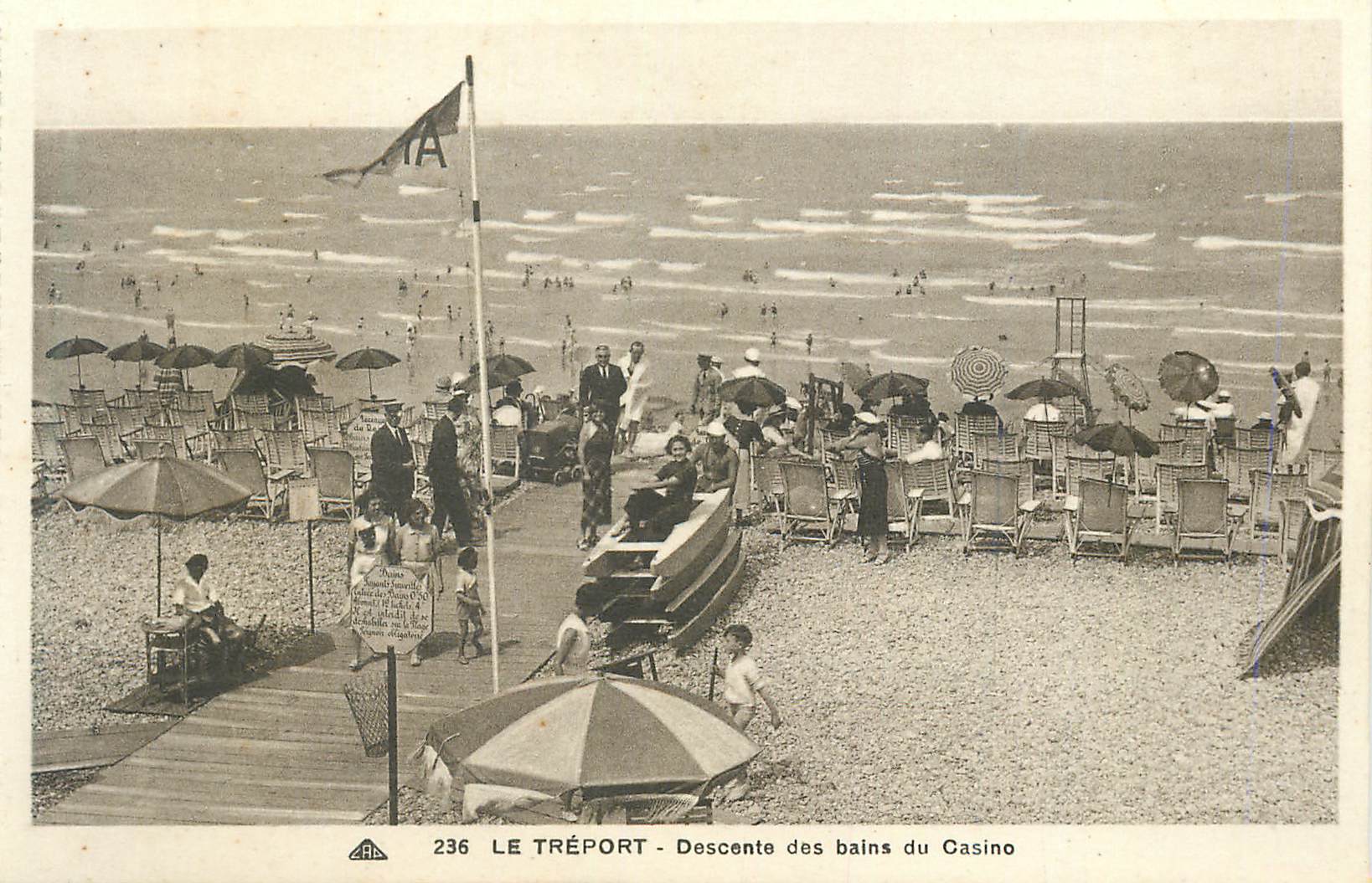 CPA Le Treport Descente des bains du Casino