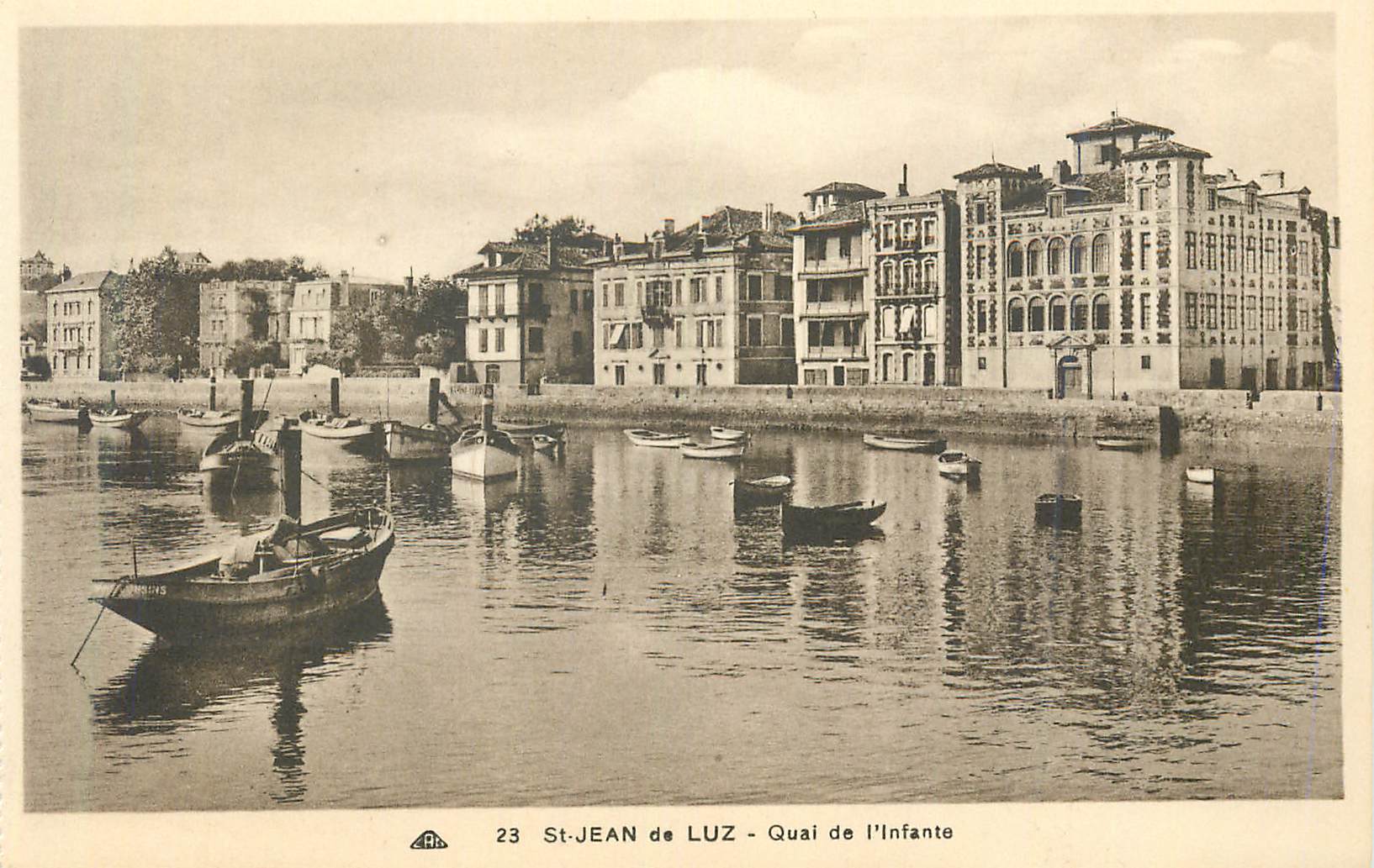 CPA St Jean de Luz Quai de l'Infante