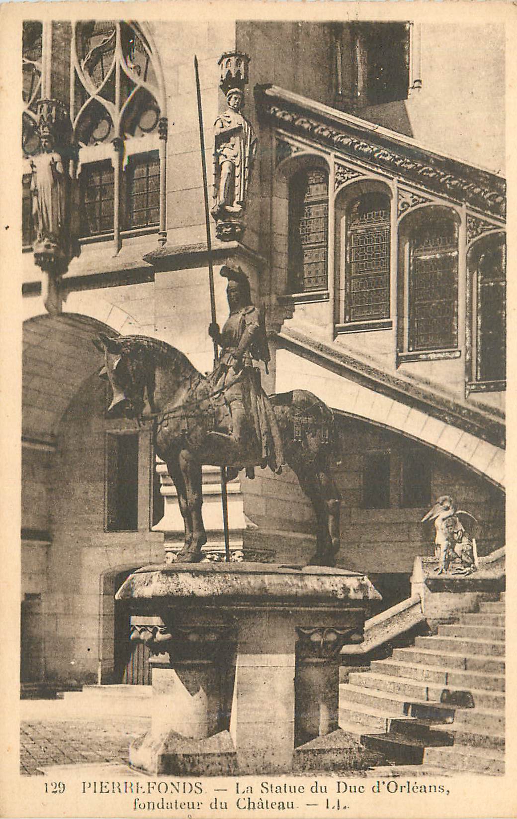 La Statue du Duc d'Orléans — fondateur du Château — Pierre-Fonds