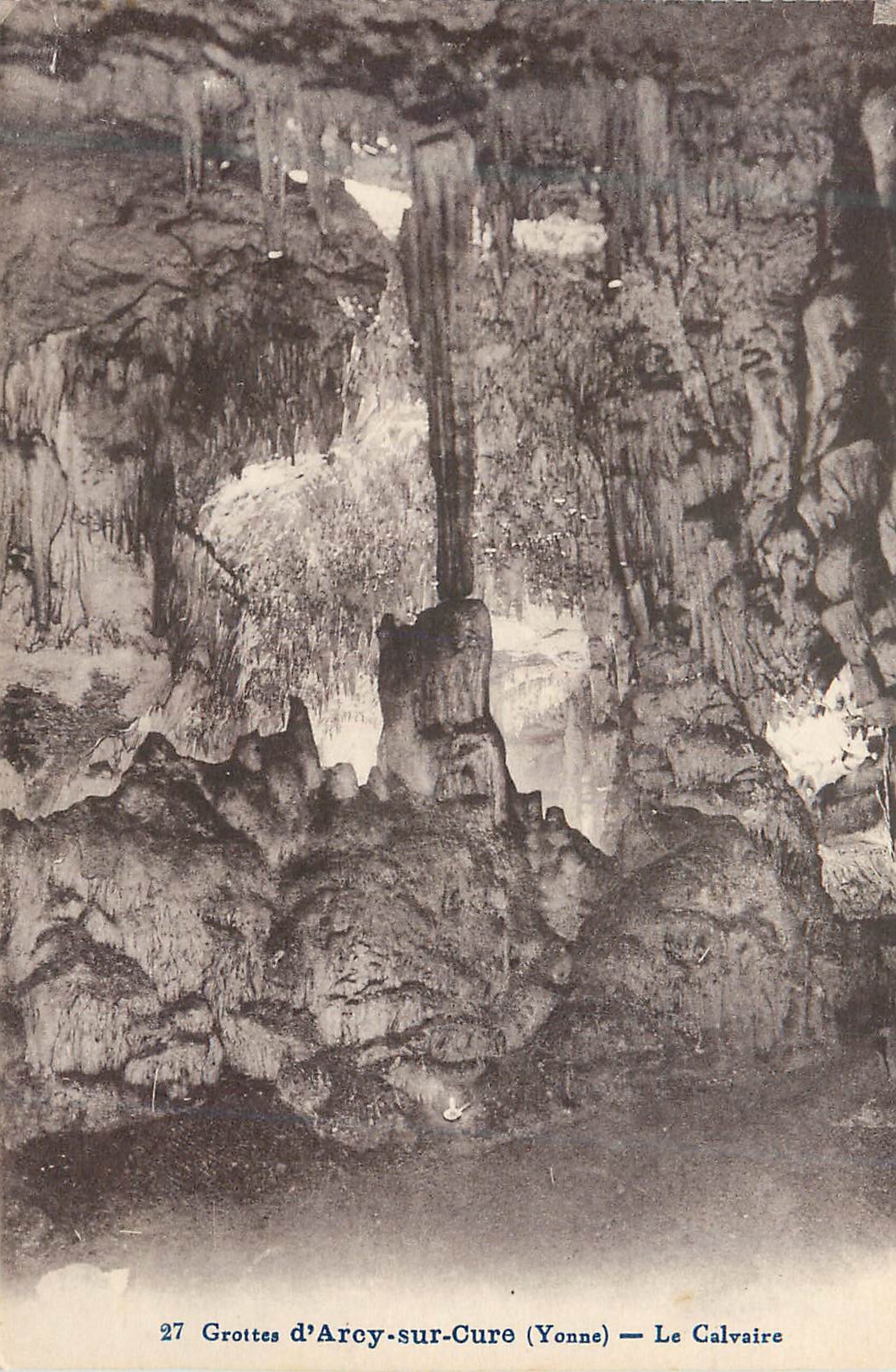 Grottes d'Arcy-sur-Cure (Yonne) — Le Calvaire