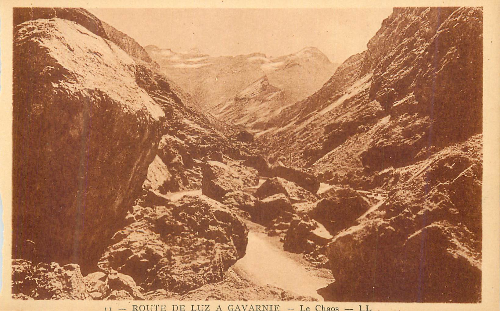 CPA Route de Luz a Gavarnie Le Chaos