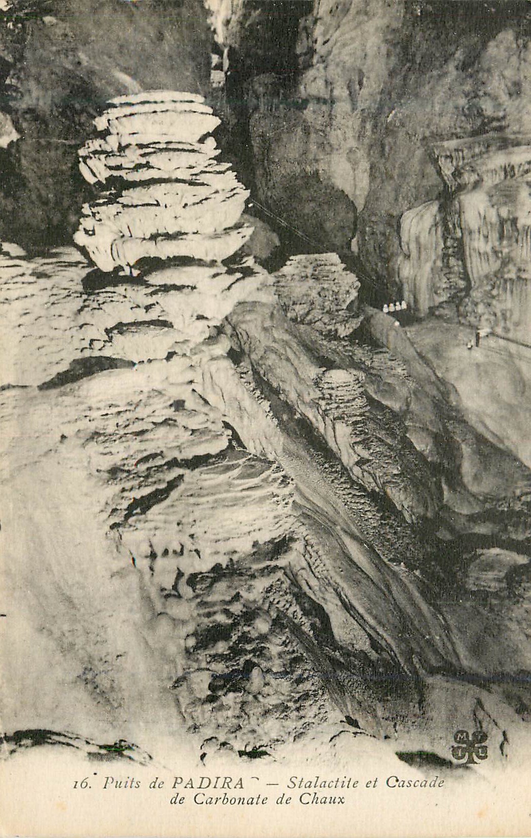 Puits de PADIRA — Stalactite et Cascade de Carbonate de Chaux