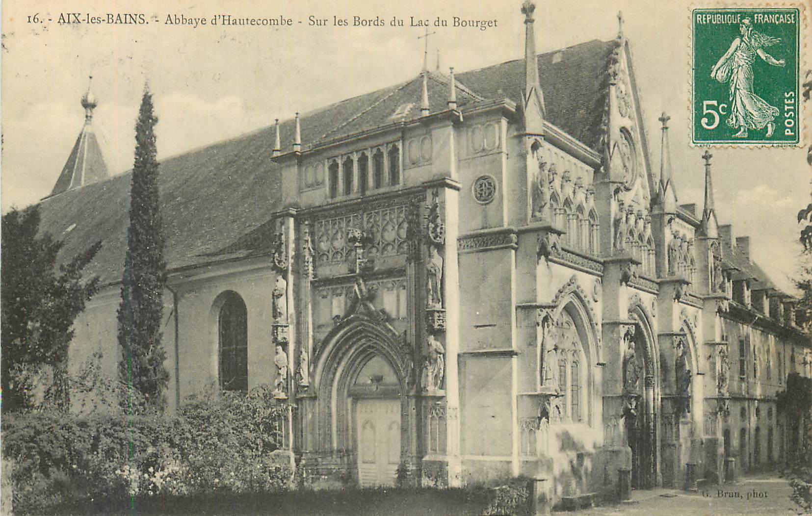 CPA Aix les Bains Abbaye d'Hautecombe sur les bords du lac du Bourget