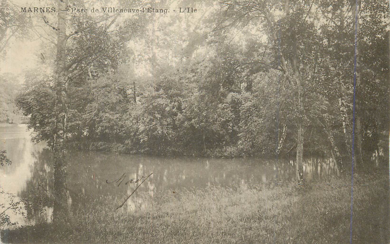 CPA Marnes Parc de Villeneuve d'Etang L'ile