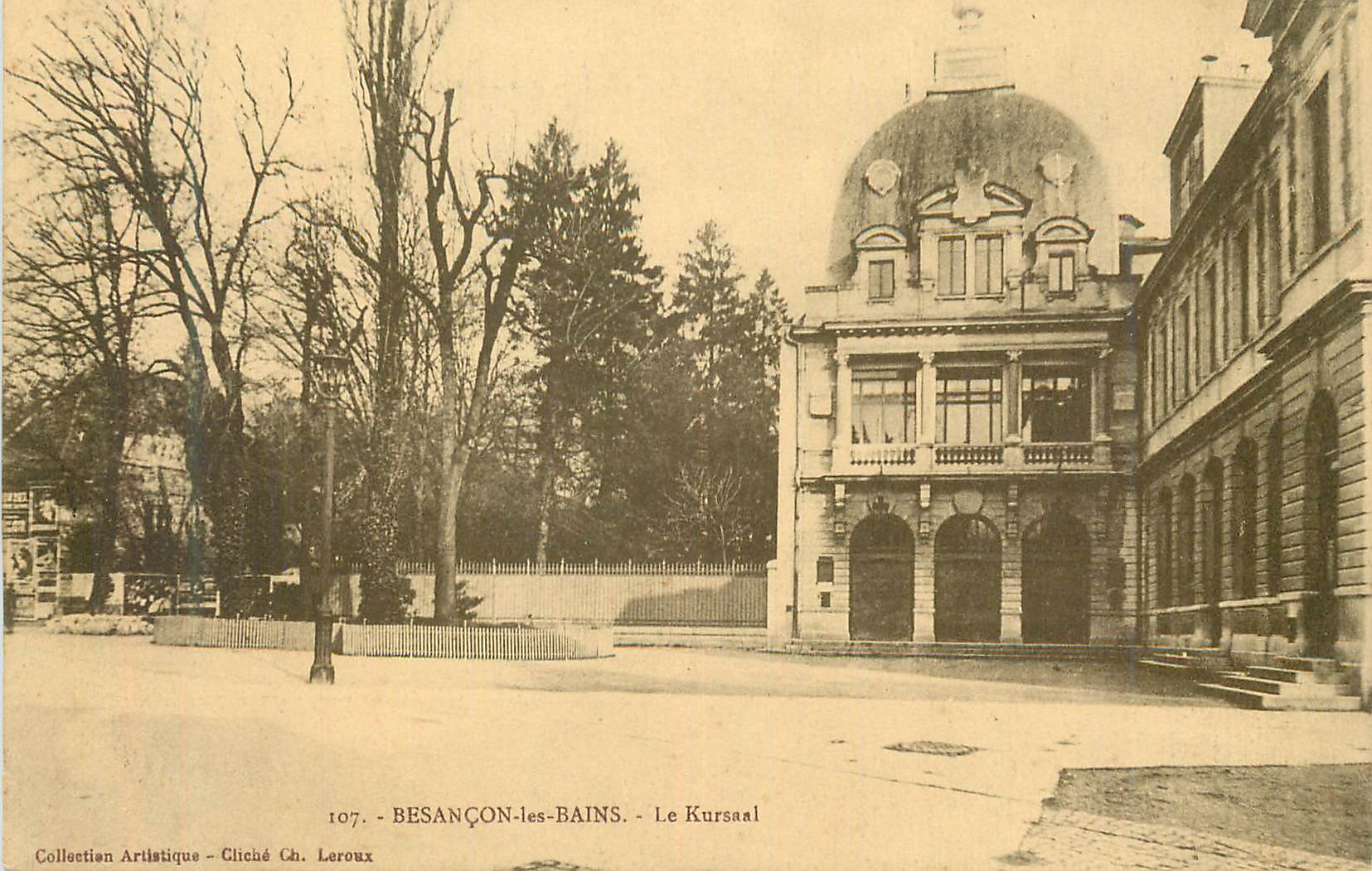 CPA Besancon les Bains Le Kursaul