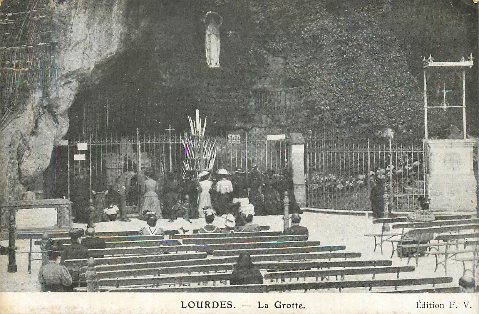 CPA Lourdes La Grotte