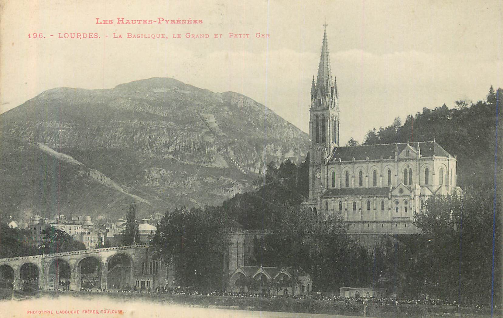 CPA Lourdes La Basilique Le Grand et Petit Grec Les Hautes Pyrenees