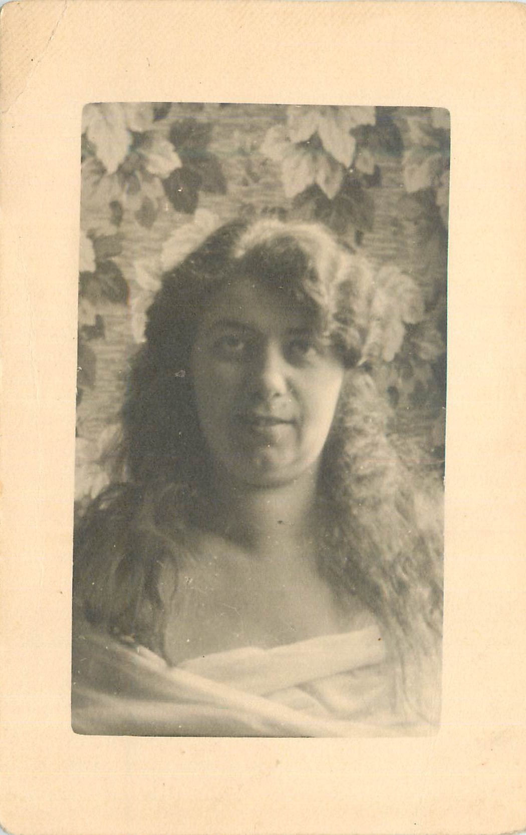 CARTE PHOTO Portrait femme