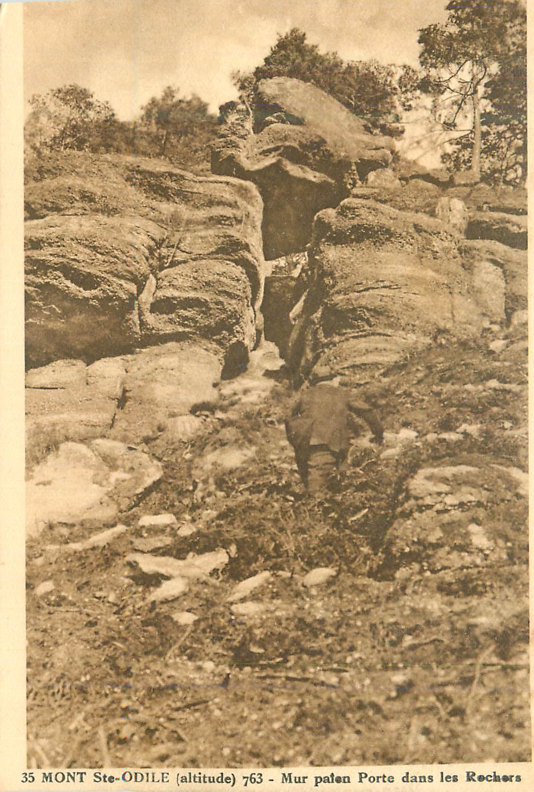 Mont Ste-Odile — Mur paten Porte dans les Rochers — série 35