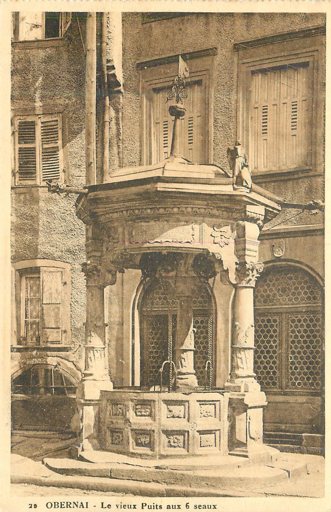 CPA Obernai Le vieux Puits aux 6 seaux