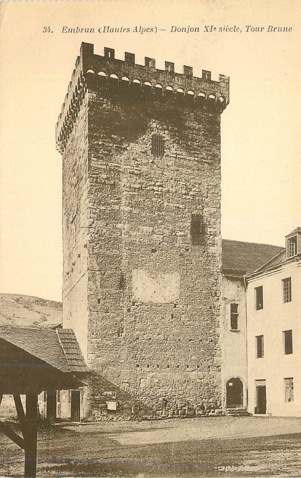 Embrun (Hautes Alpes) — Donjon XIe siècle, Tour Brune