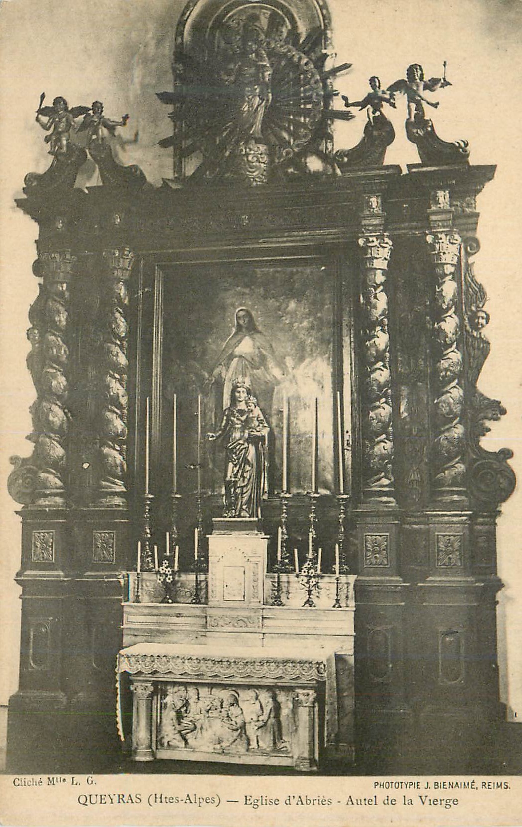 Queyras (Htes-Alpes) — Église d'Abrîès — Autel de la Vierge