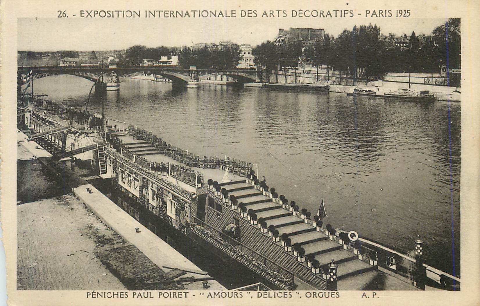 Esposizione Internazionale degli Arti Decorativi - Parigi 1925 — Péniches Paul Poiret "Amours", "Délices", "Orgues"