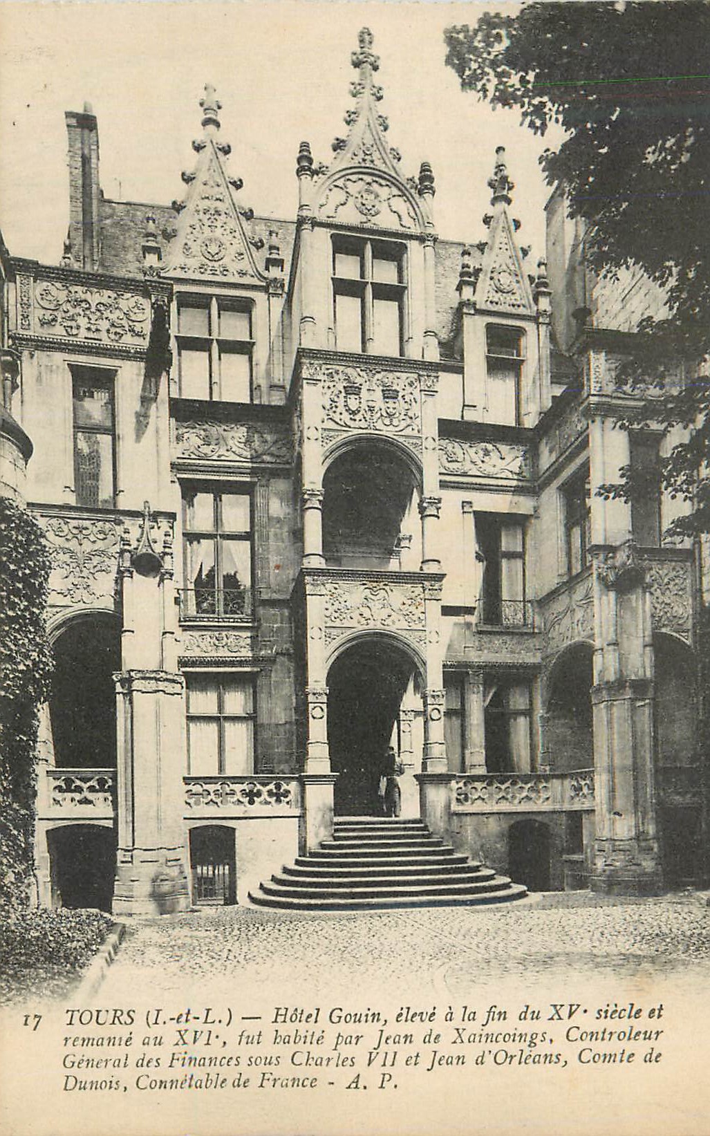 CPA Tours (I et L) Hotel Gouin eleve a la fin du XV siecle et remanie au XVI 