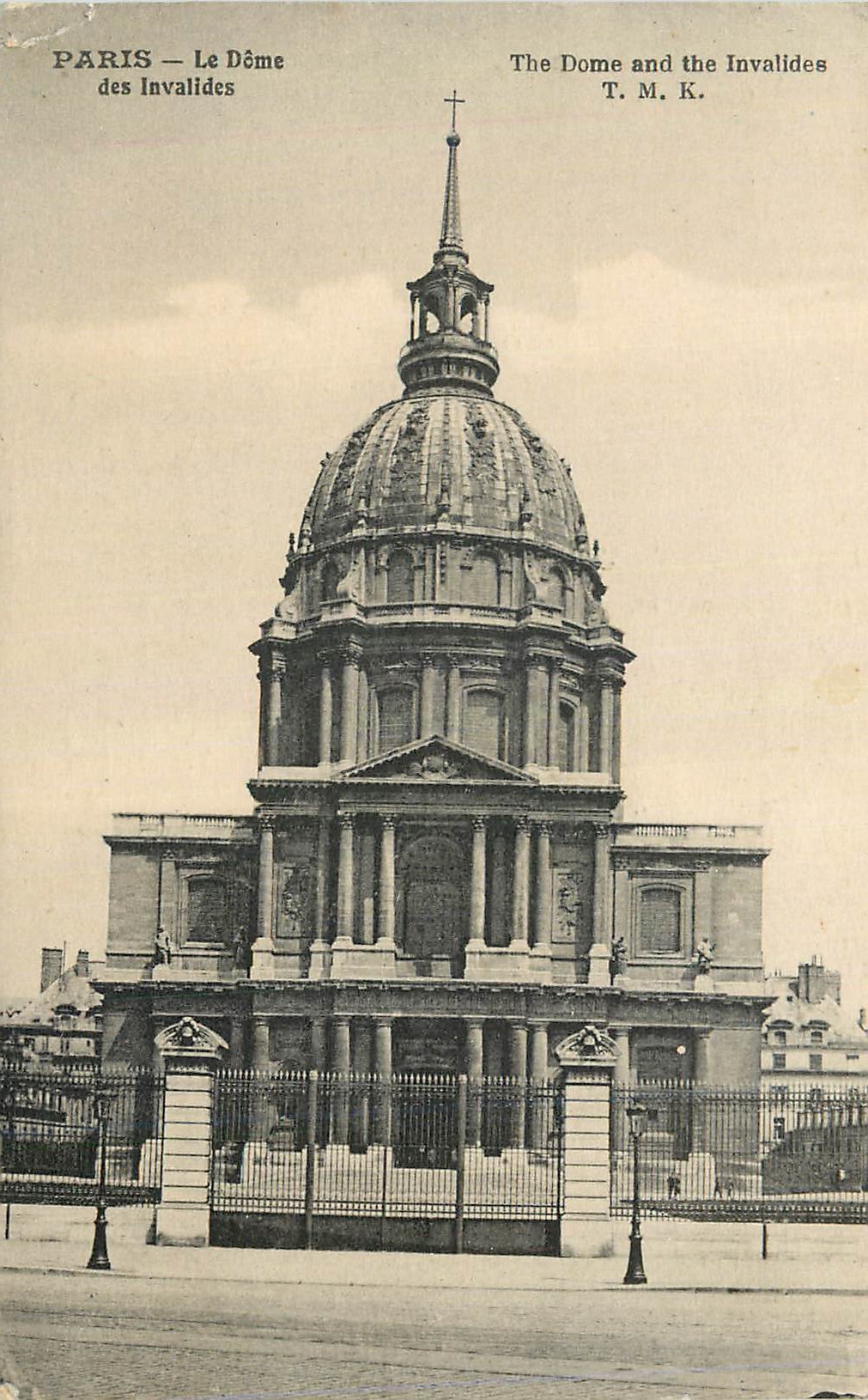 CPA Paris Le Dome des Invalides