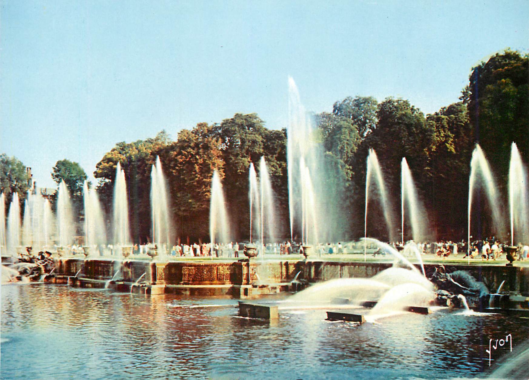 CPM Chateau de Versailles Grandes eaux au Bassin de Neptune