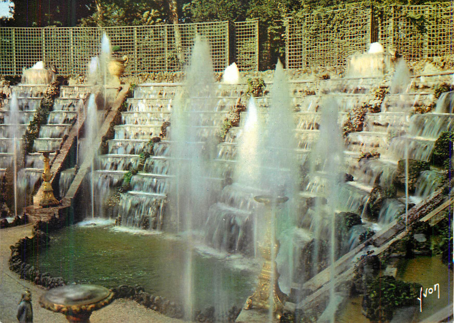 Jardin de Versailles — Fontaine à cascades — éditeur non identifié