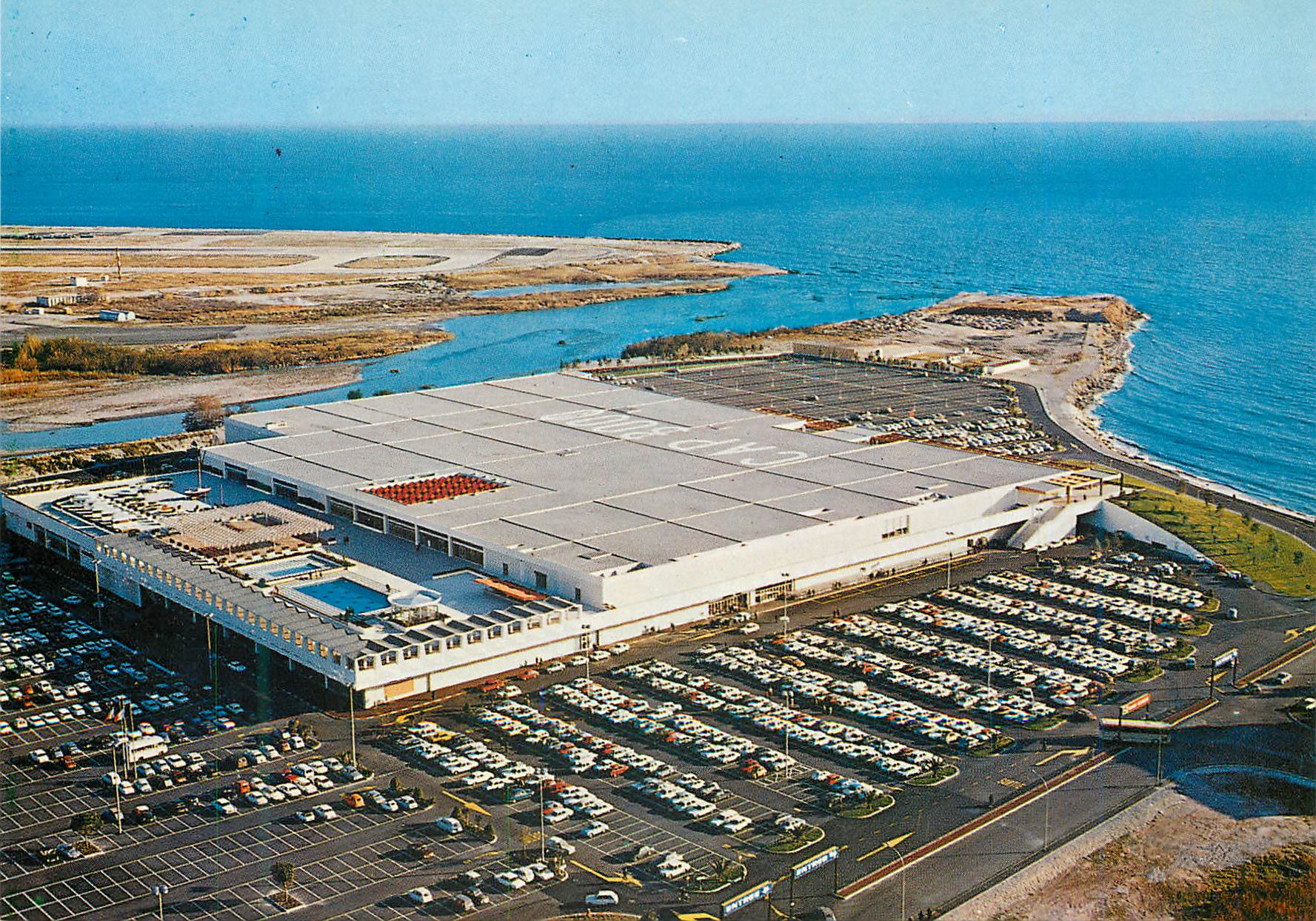 CPM Saint Laurent du Var Le plus grand centre commercial d'Europe Cap 3000 Cote d'Azur